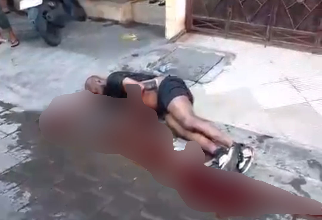 Kondisi WNA Amerika Serikat saat pertamakali ditemukan di sebuah guest house di Jalan Bakung Sari Nomor 4, Kuta, Badung, Bali