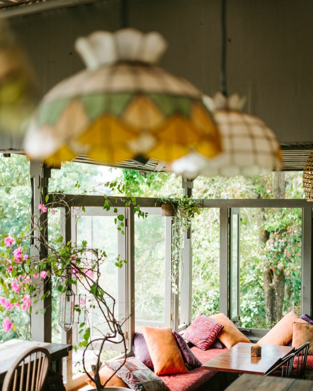 KETENANGAN: Cantina Rooftop, sebuah restoran cantik di Ubud  Bali. Cocok untuk pengunjung yang mencari ketenangan.