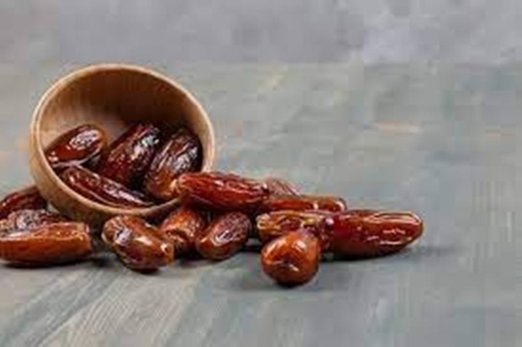 KURMA: Buah kurma memiliki banyak manfaat untuk kesehatan tubuh. Buah yang banyak tumbuh di kawasan Timur Tengah ini mengandung sejumlah zat penting.