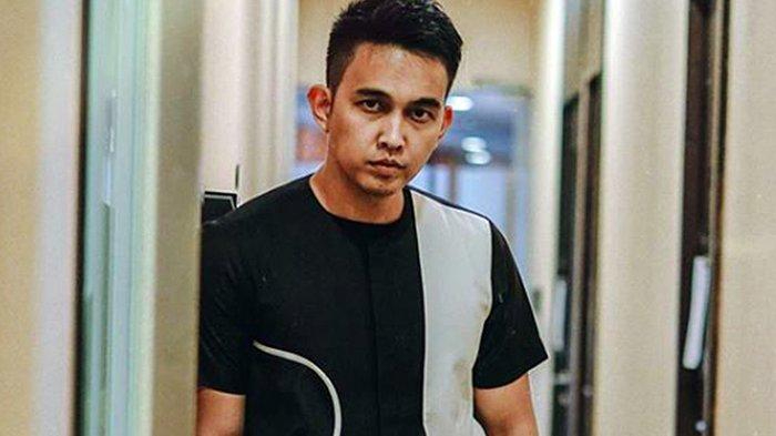 Keputusan Indra Perdana Sinaga gabung dengan Ada Band tuai pro dan kontra