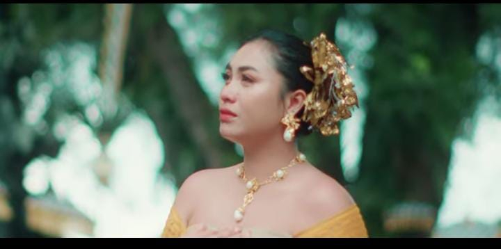 Tika Pagraky kembali rilis lagu yang berjudul &ldquo;Bape Ngalain&rdquo;