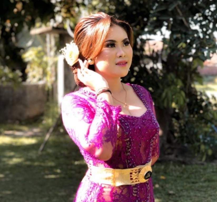 PENARI: Ni Putu Anita Sovia Veronia, penari Teruna Jaya yang viral gegara batal pentas pada malam puncak HUT Kota Singaraja.