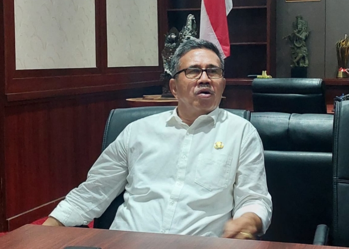 Sekda Gianyar Dewa Alit Mudiarta saat menjelaskan terkait perayaan HUT Kota Gianyar yang ke-253.