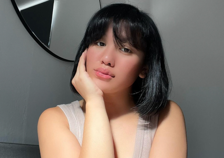 Lolly semprot netizen yang sentil soal dirinya dikeluarkan dari KK