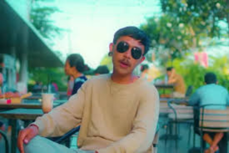 Penyanyi Made Gunawan kembali rilis lagu Pengelocokan Base
