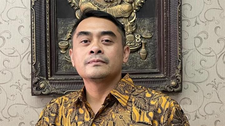 Arya Wedakarna meminta agar pelaku ekonomi Hindu memanfaatkan momentum libur Lebaran untuk meningkatkan penjualan