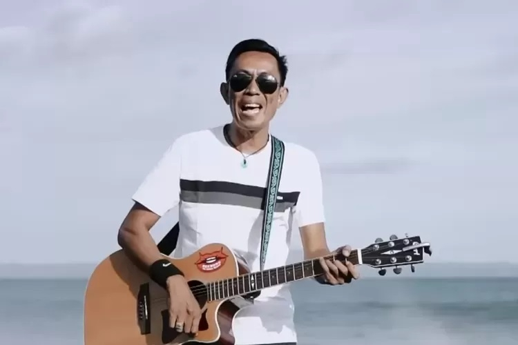 Lagu &ldquo;Buduh&rdquo; milik Raka Sidan kembali viral melalui aplikasi Tiktok
