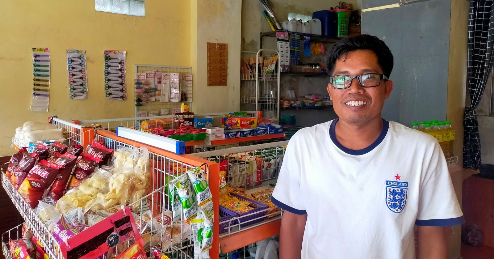 Pelaku UMKM I Putu Arta Yasa merasa terbantu dengan modal dari KUR BRI.