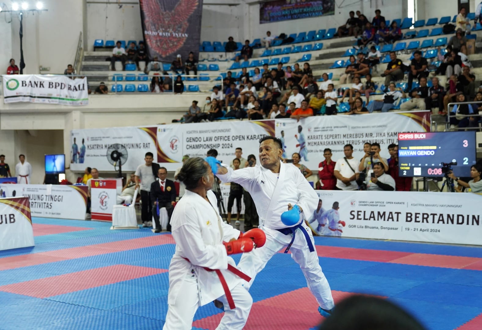 Pelaksanaan kejuaraan karate GLO Championship 2024 di GOR Lila Bhuana, Denpasar.