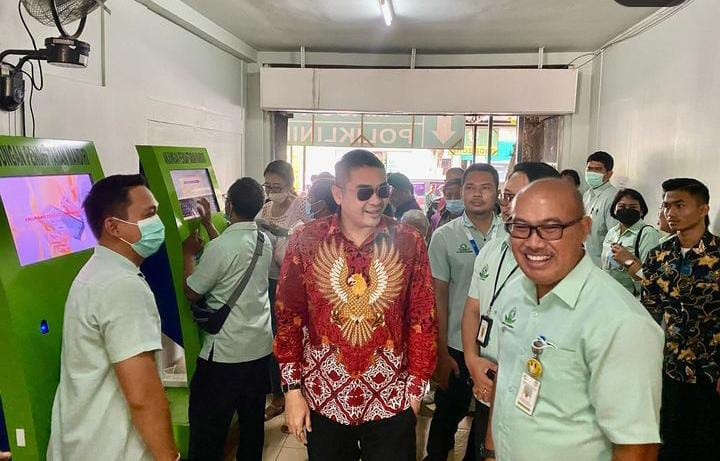 AWK kunjungan kerja ke RS Prof Ngoerah terkait antrean pasien BPJS