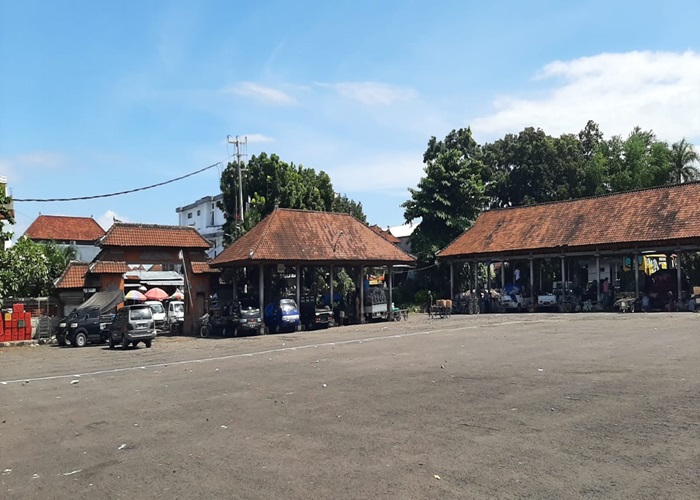 RUSAK : Kondisi Terminal Tipe C Semarapura yang rusak berat, Kamis (25/4).