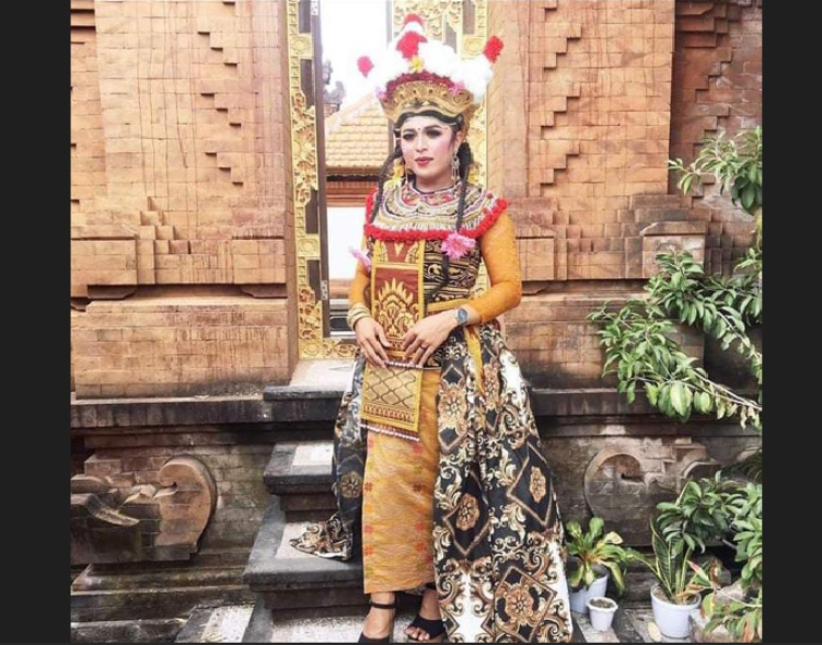 Unggahan terakhir almarhum Gek Munthi menjadi sorotan di Facebook