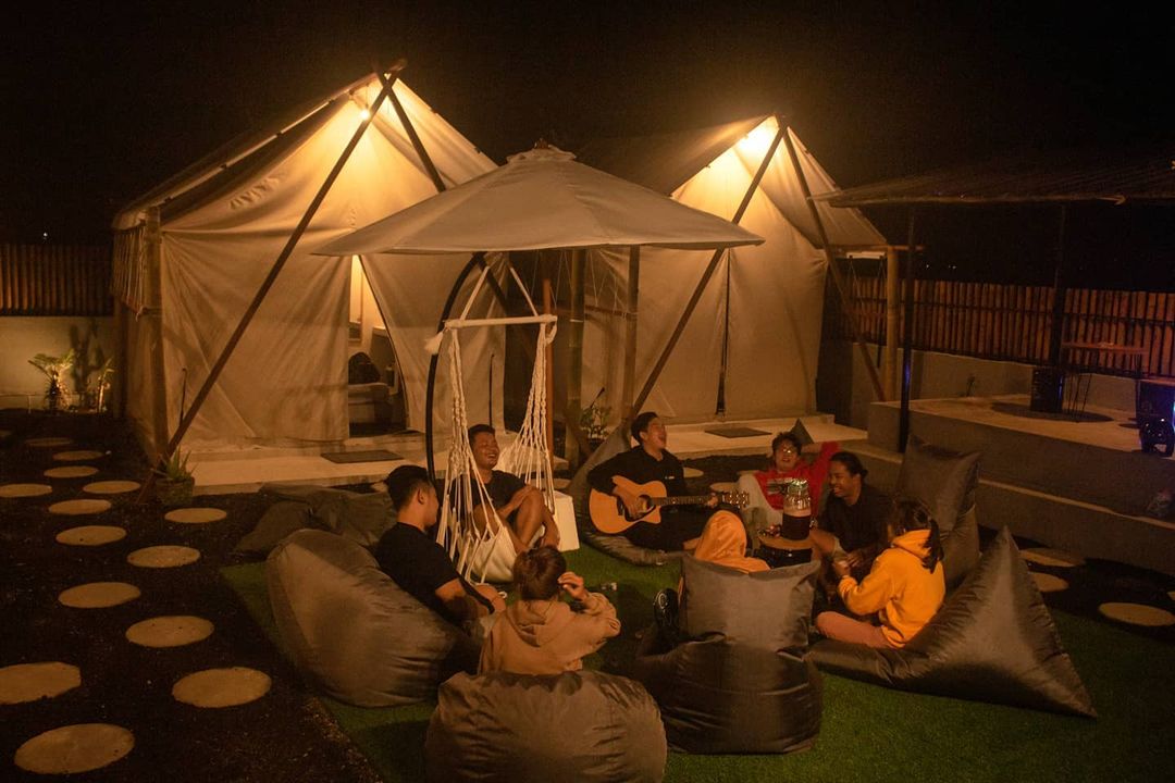 INSTAGRAMABLE: Holla Camp merupakan tempat glamping untuk party yang instagramable di Kintamani Bali yang disukai para pemancing.