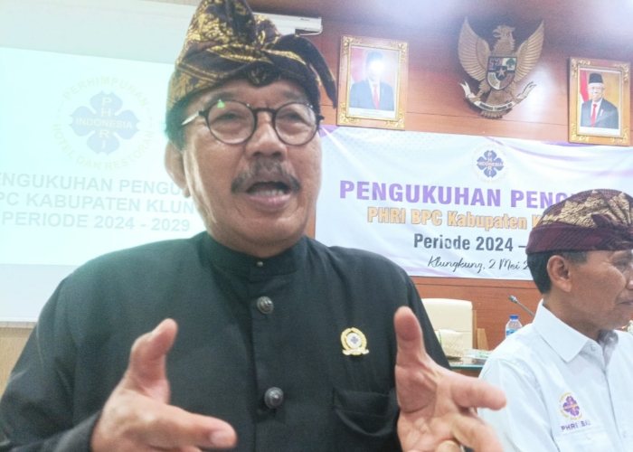Tjokorda Oka Artha Ardana Sukawati atau Cok Ace.