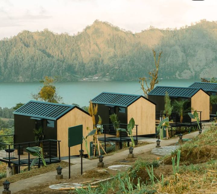 LUAR NEGERI: Bentuk bangunannya mirip di luar negeri, glamping di Kintamani Bali ini disebut jendela viral dan langganan kabut yang cocok untuk honeymoon,