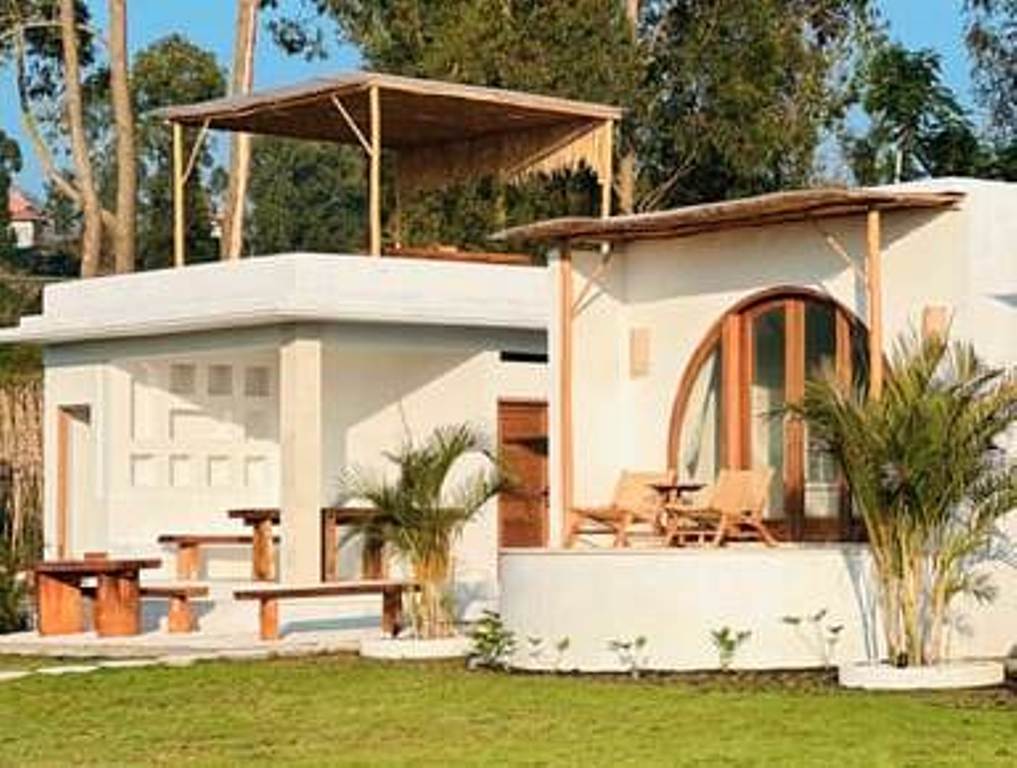 INSTAGRAMABLE: Garden Hill di Kintamani Bali memang asyik untuk glamping, dengan spot instagramable, poll pribadi hingga tempat BBQ.