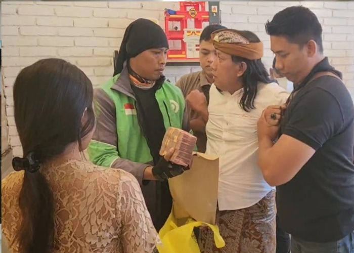 Warganet menyoroti cara penangkapan bendesa Adat Berawa