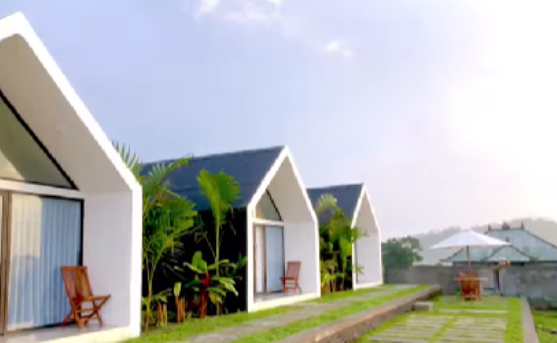 Cottages di Atas Awan, penginapan unik di kaki Gunung Batur, Kecamatan Kintamani, Kabupaten Bangli, Bali.