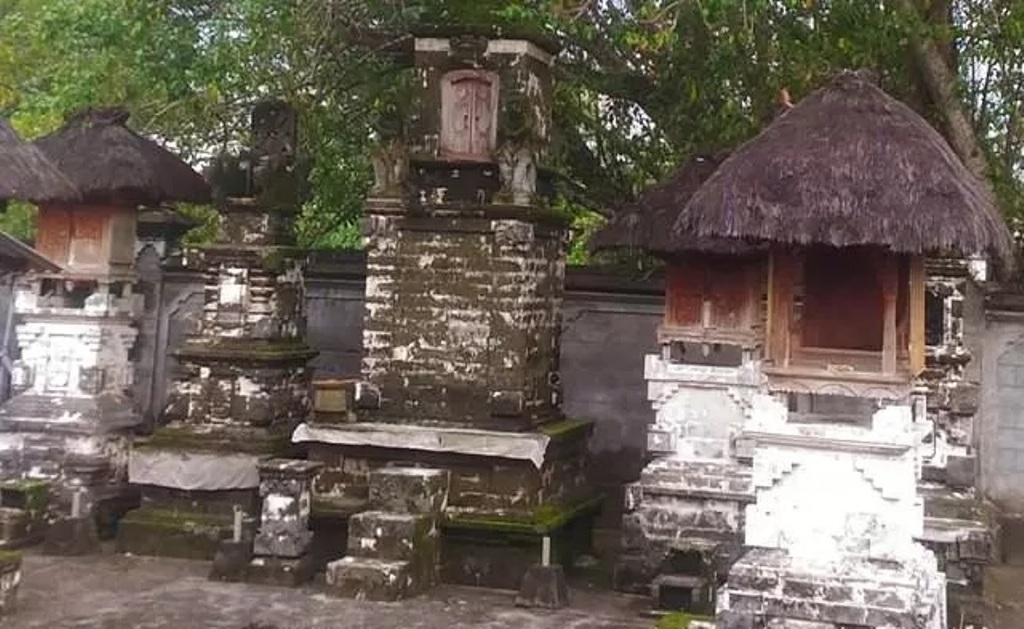 Pura Dalem Watugunung, yang terletak di ujung selatan Desa Kepaon, Kecamatan Denpasar Timur, Bali