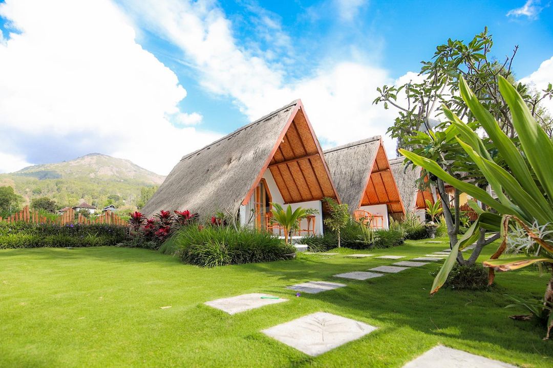 PONDOK FELSYA: Glamping murah dengan pemandangan menakjubkan di Kintamani Bali hanya ada di Pondok Felsya. Bisa pesan dekorasi untuk kamar agar romantis.