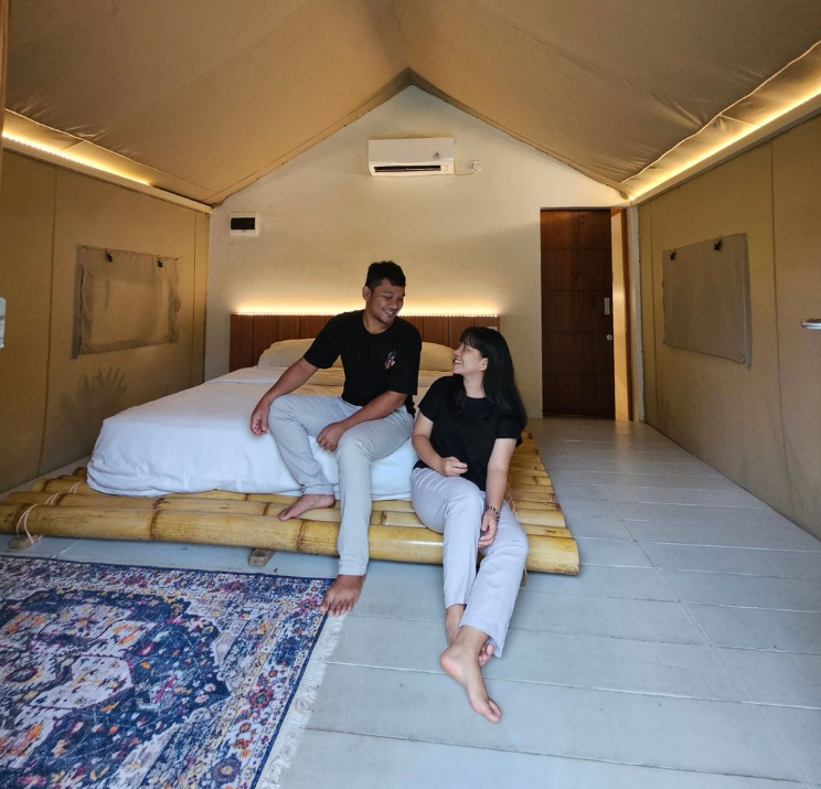 ALAM LIAR: Kadena Glamping Dive Resort di Banten ini menawarkan suasana glamping di tengah alam liar yang berbeda dengan alam Kintamani Bali yang sejuk.