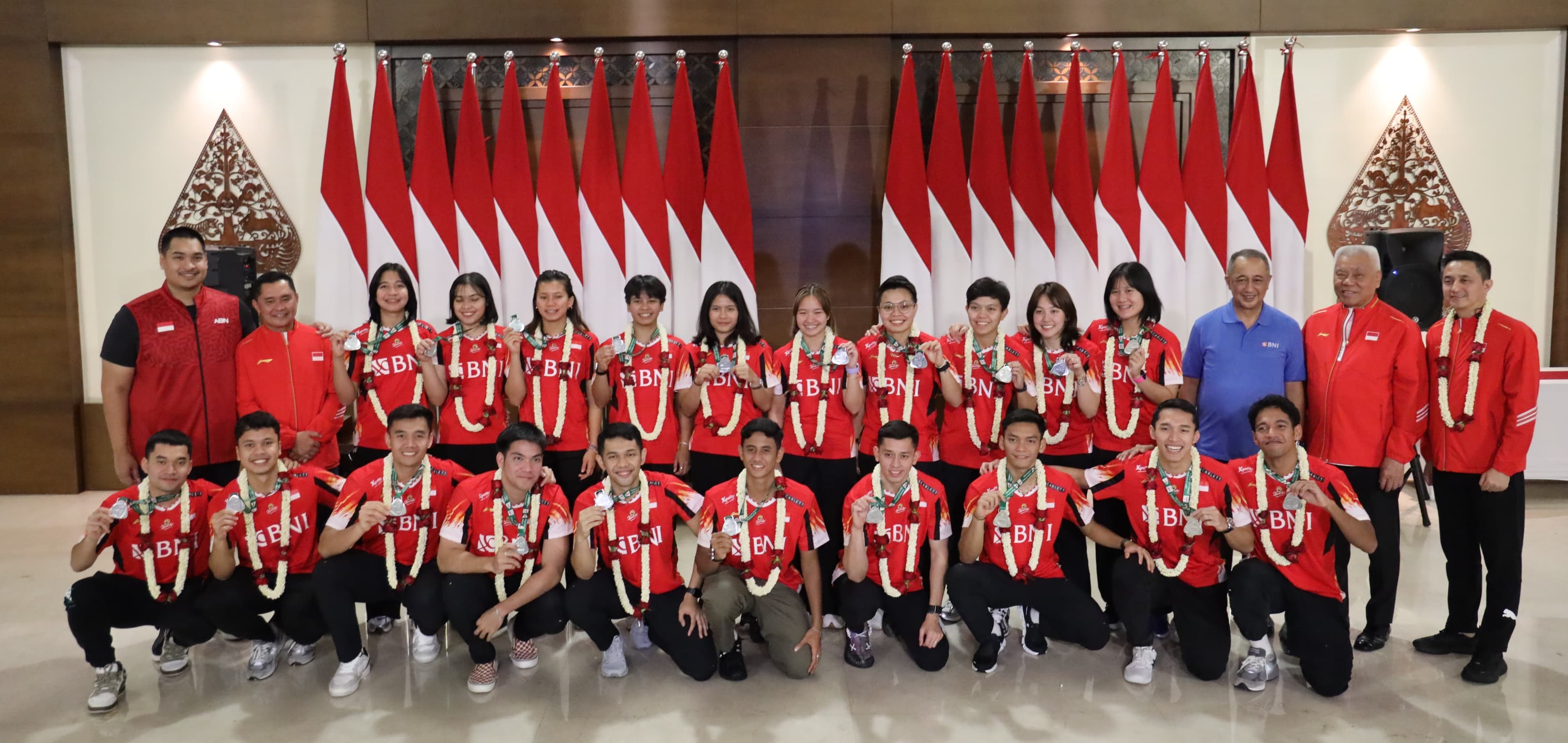 BNI memberikan sambutan hangat kepada Tim Thomas dan Uber Indonesia yang berjuang di China.