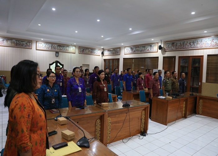 CEGAH KORUPSI : Pemkab Klungkung pun menggelar sosialisasi Anti Korupsi di Ruang Rapat Praja Mandala, Selasa (7/5).