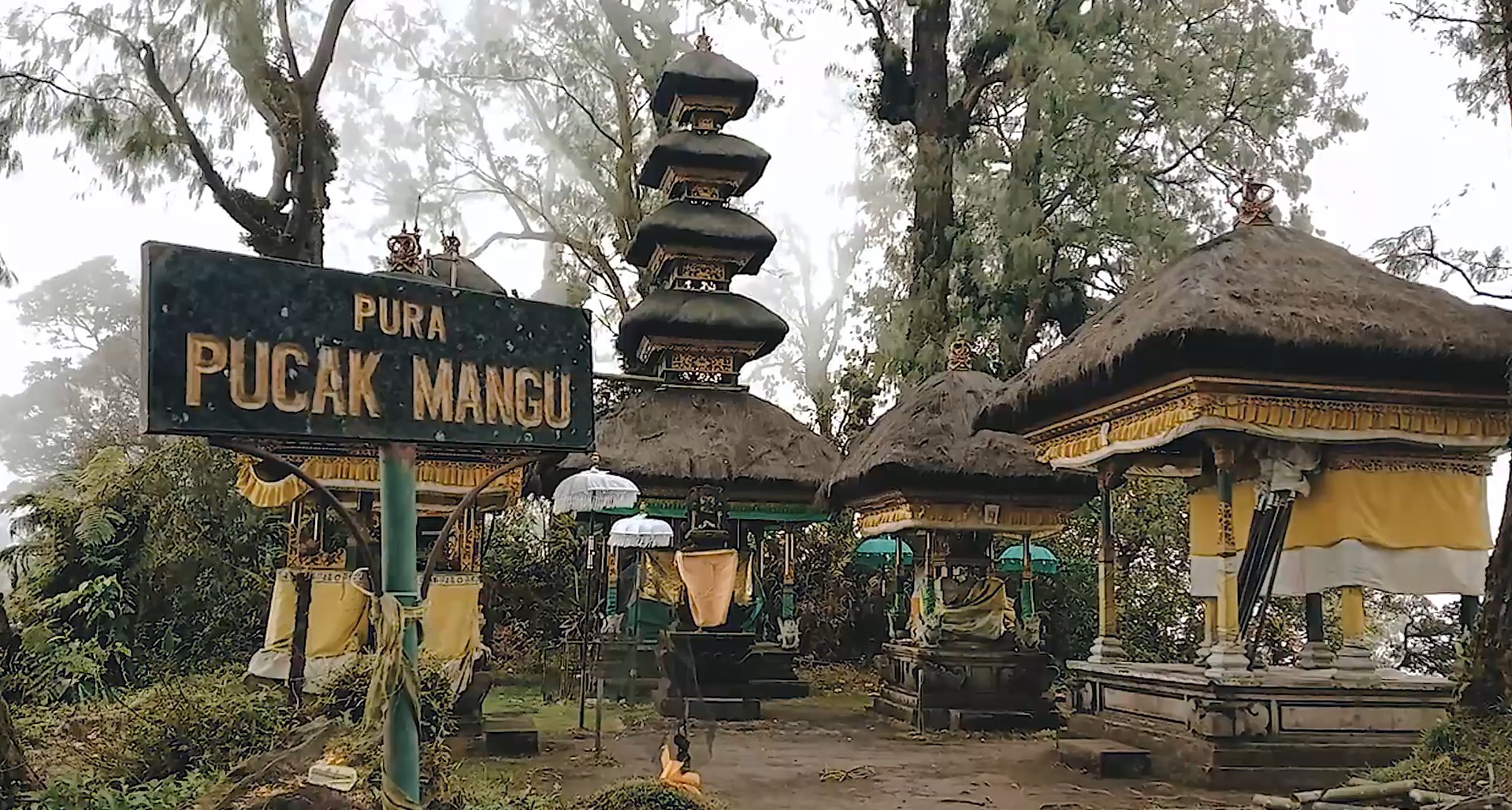 PURA PUCAK MANGU: Pura Pucak Mangu jadi saksi bisu munculnya nama Pucak Pangelengan dan lidah Raja Mengwi dirajah.