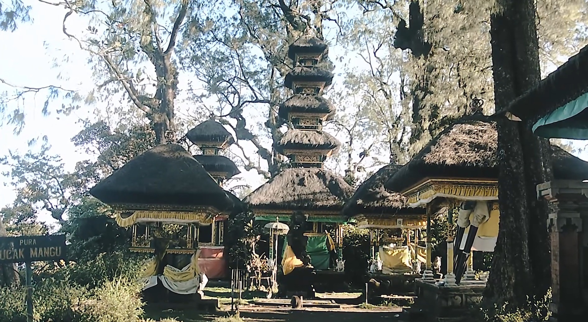 RESTORASI: Pura Pucak Mangu Desa Pelaga, Kecamatan Petang, Badung sudah beberapa kali direstorasi akibat kejadian alam hingga kehancuran Kerajaan Mengwi.