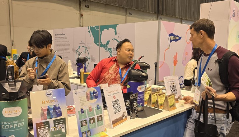 BRI memfasilitasi kopi Bandung Gravfarm mengikuti expo di Amerika Serikat.