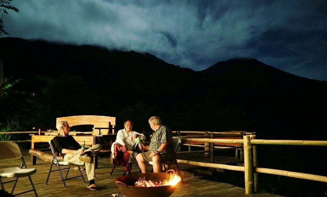 Sang Giri Mountain&nbsp;Glamping&nbsp; di Bali dengan lanskap ala Afrika Rain Forest dengan outdoor jacuzzi di luar kawasan Kintamani.