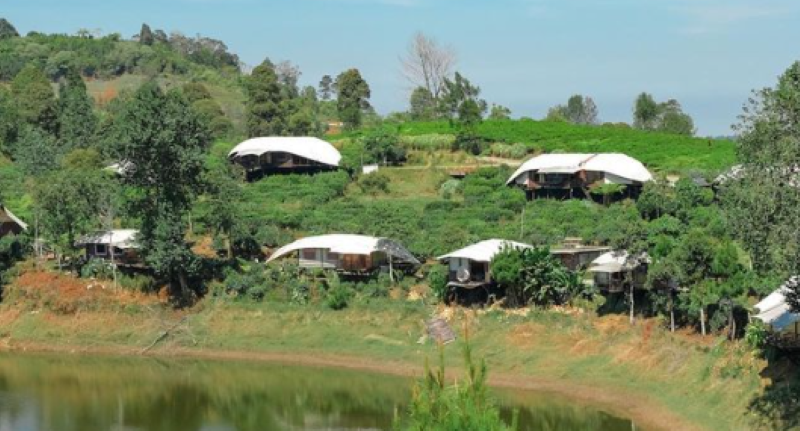 Glamping Lakeside Rancabali di Ciwidey, Bandung, Jawa Barat menawarkan sensasi kemah rasa Bali.