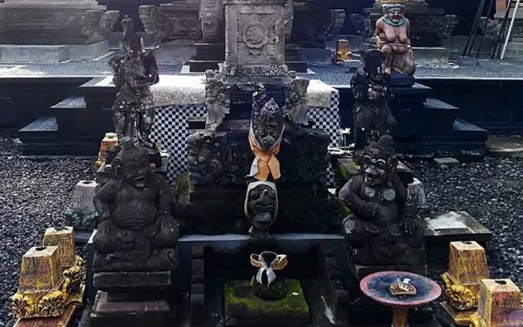 Beji Purna di Banjar Delod Bale Agung, Kecamatan Mengwi, Kabupaten Badung, Bali