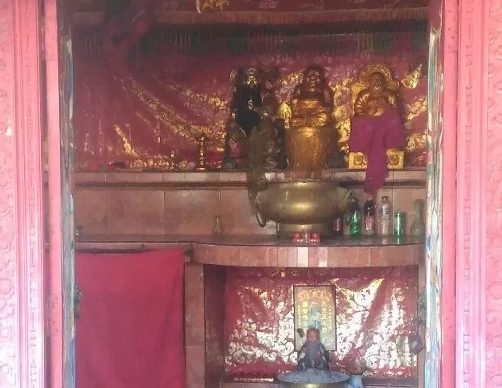 Pura Tirtha Harum di kawasan Serangan, Denpasar, Bali
