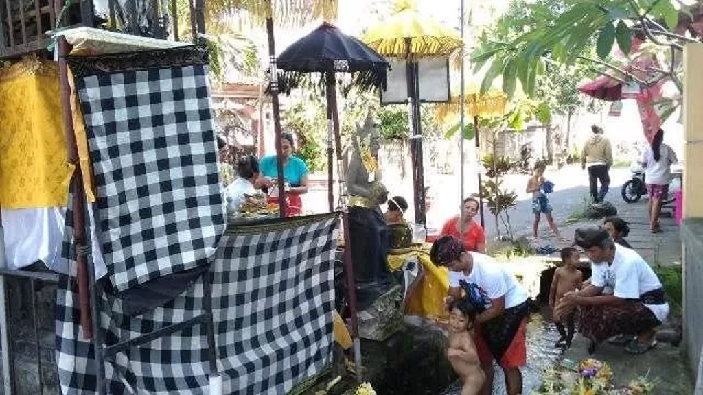 Temuku Telu di Banjar Gegadon, Desa Kapal, Kecamatan Mengwi, Kabupaten Badung, Bali