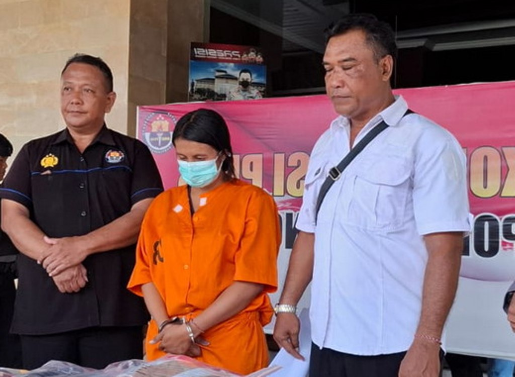Seorang asisten rumah tangga di Klungkung Bali mencuri perhiasan majikannya senilai Rp 95 juta.