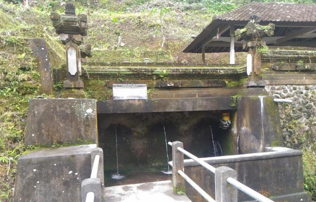 Pura Pasiraman Kasuma Dewi di Banjar Tegal, Bebalang, Bangli