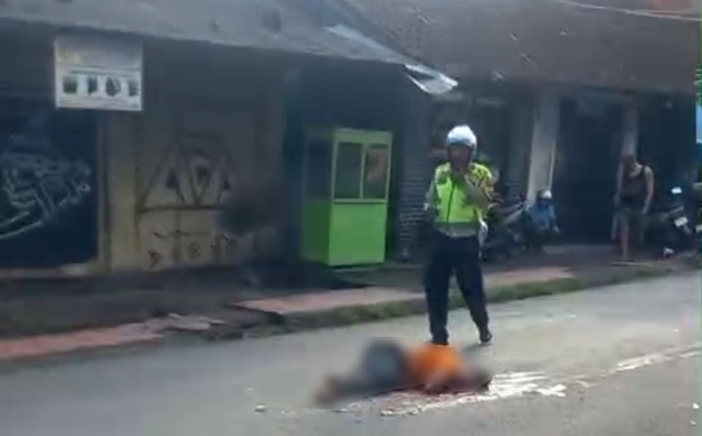 Seorang mahasiswa magang di Bali meninggal dunia saat ditabrak truk boks di jalur wisata Ubud, Gianyar.
