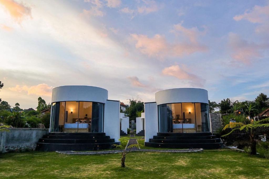 MURAH: Batur Cozy menawarkan glamping dengan harga murah tetapi sensasinya ala vila di tepi Danau Batur. Sudah banyak dicoba netizen.