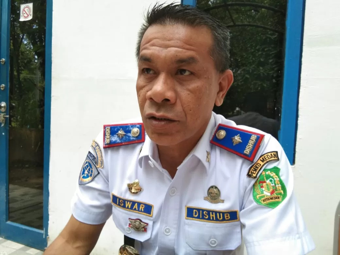Kepala Dishub Kota Medan, Dr. Iswar Lubis angkat bicara soal video oknum Dishub yang dituduh minta martabak gratis
