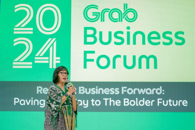 Foto 2 - Neneng Goenadi, Country Managing Director, Grab Indonesia membuka Grab Business Forum 2024 di Hotel Indonesia Kempinski pada Selasa, 14 Mei 2024.