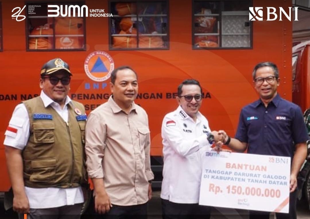 BNI menyalurkan bantuan untuk korban bencana alam Sumatera Barat, Rabu, 15 Mei 2024.