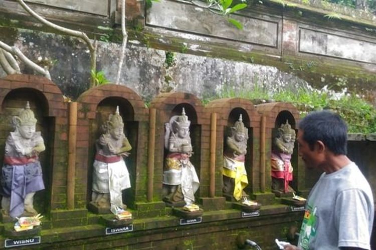 PANCORAN SOLAS: Mata air Pancoran Solas bersumber dari danau yang dibuat Raja Mengwi. Kini dipercaya umat Hindu Bali untuk pengobatan.