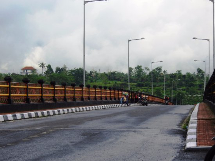 Jembatan Tukad Bangkung, Desa Plaga Petang Badung menjadi lokasi bunuh diri kakak beradik asal Buleleng