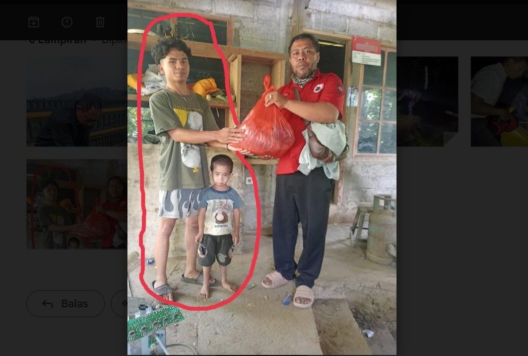 Foto Kenangan kedua anak yatim piatu Bali yang meninggal karena bunuh diri di Jembantan Tukad Bangkung, Badung.