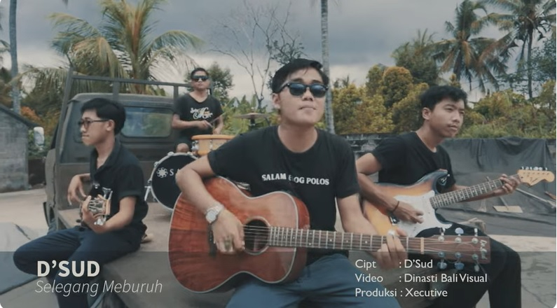 D&rsquo;Sud merupakan penyanyi yang mempopulerkan lagu Selegang Meburuh