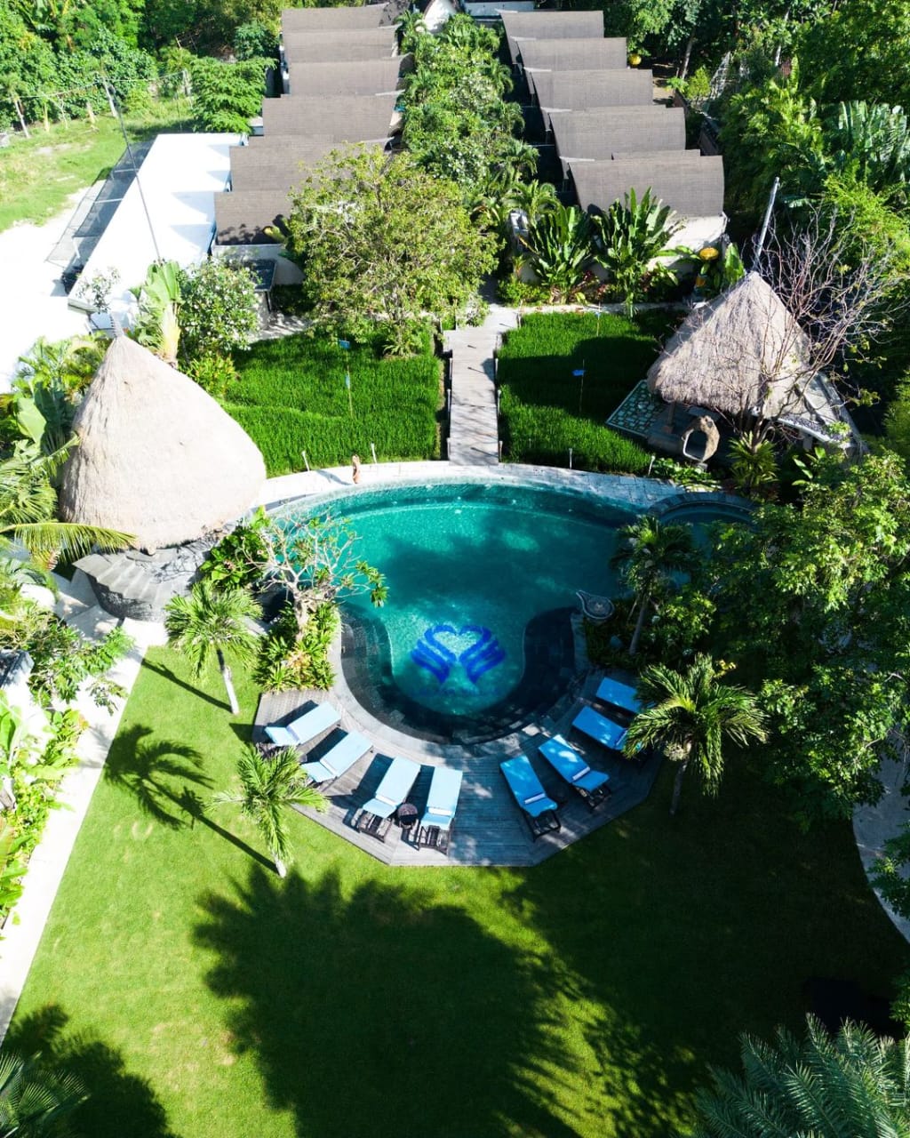 BERBEDA: Lalasa Villas Canggu menawarkan pengalaman liburan mewah yang berbeda dari glamping di Kintamani. Lokasinya dekat Bandara Ngurah Rai.