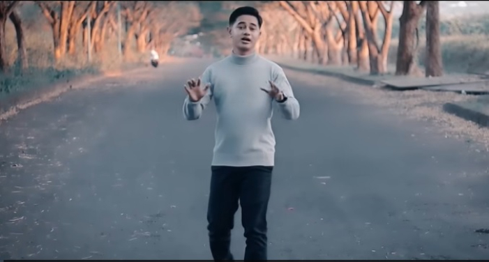 Lagu Nolih Langit dari Budi Arsa telah ditonton hingga 8,3 juta kali
