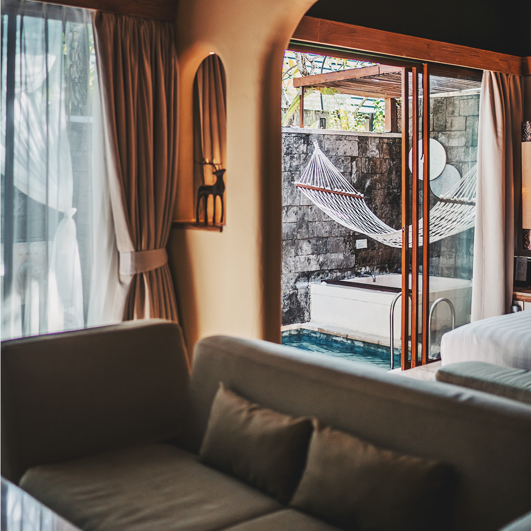 STAYCATION SERU: Untuk destinasi glamping cocoknya di Kintamani Bali. Namun untuk staycation seru, cobalah villa di Kuta ini,  pasti takkan lupa.