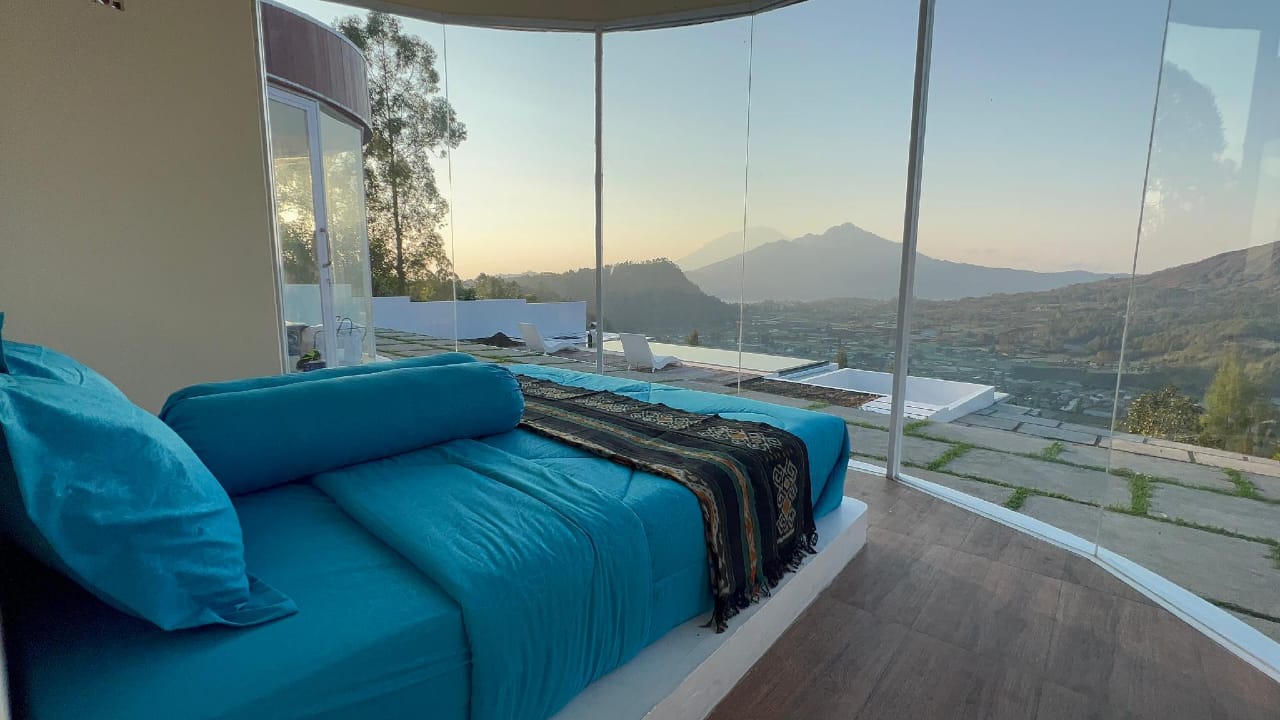 LUKISAN ALAM: Highland Bali Glamping di Kintamani Bali menawarkan pemandangan bak lukisan nyata di alam. Bisa dinikmati langsung dari kamar.